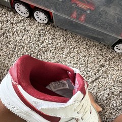 Nike Force 1 Unisex Kids Sneaker White/Red Leather Low Top Hook & Loop Sz 7