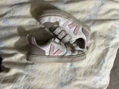 Veja Sneakers Size 31 Kids
