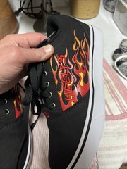 Heelys Pro 20 Prints Black Red Flame skate shoes Size 8