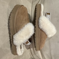 UGG FUNKETTE SLINGBACK SLIPPER ‚CHESTNUT‘ (kids). 1130395K. Size 6.