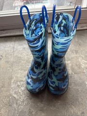 Toddler Members Mark Rain Boots Size 11/12 Blue Sharks Light Up Boots