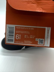 Nike Team Hustle D10 Low Black/Metallic Silver Kids 6.5Y CW6735 004