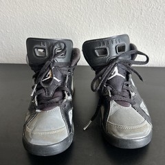 Air Jordan 6 Retro BG Size 1 Youth Basketball