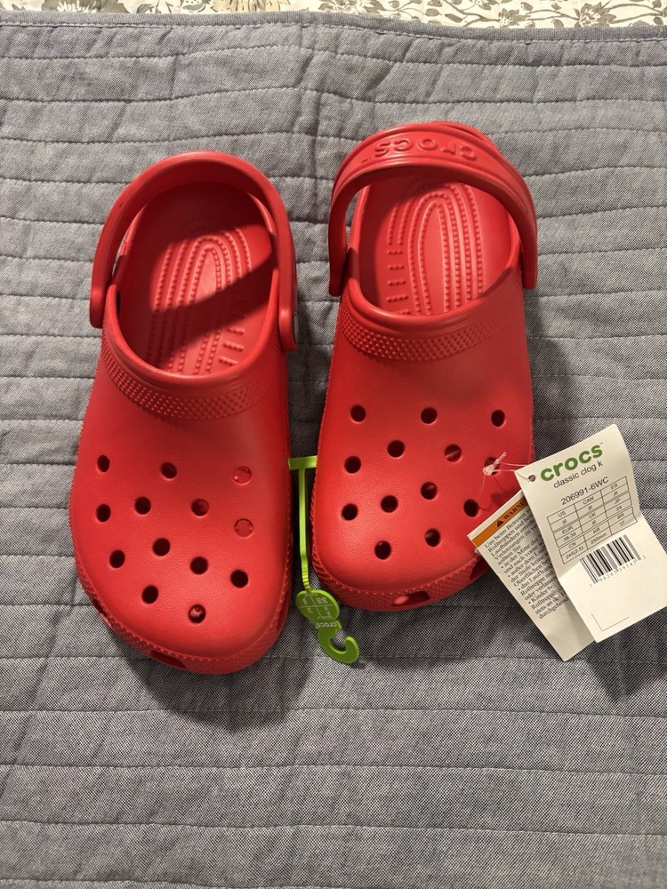 NWT Crocs Kids Classic Clog Pepper US Size Juniors J6 (8270)