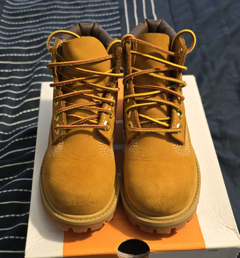 Timberland Premium 6 IN Waterproof Boot Wheat Nubuck Kids 10C TB112809713