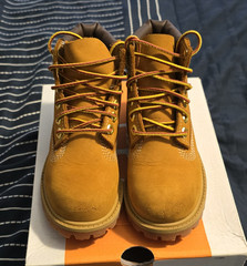 Timberland Premium 6 IN Waterproof Boot Wheat Nubuck Kids 10C TB112809713