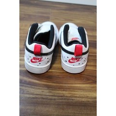 NIKE COURT BOROUGH LOW 2 SE WHITE/BLACK-VERY BERRY DM0110 100 US SZ 4.5Y