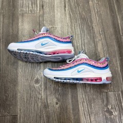 Nike Air Max 97 SE White Blue Lightning Kids Sneakers 6.5Y DV7550-100