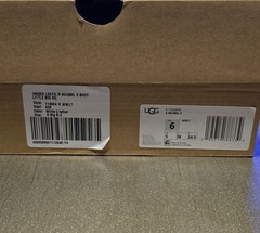 UGG’S Unisex Leather Neumel II Boot Little Big Kid (6Y)