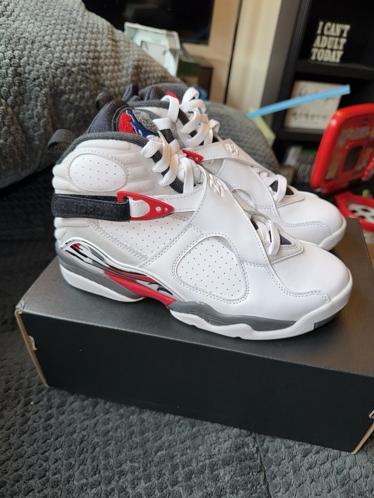 Youth Jordan Retro 8 bugs bunny