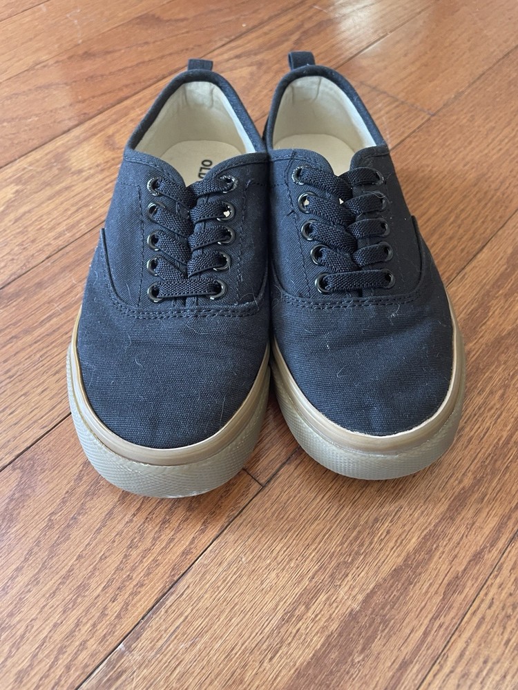 Old Navy Men’s Black Canvas Lace-Up Low-Top Sneakers, Rubber Sole Size 2