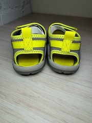 KEEN Unisex Kids Child Knotch River Open Toe Sandals Gray/Yellow (Kids size 10)