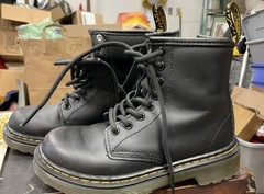 Dr Martens Kids Boots Youth Size 12c Air Wair AW004 Boots Doc ZIPPER Black Doc