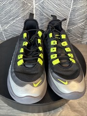 Nike Air Max Axis AH5222-012 Black Gray Hyper Volt GS Size 6y Youth