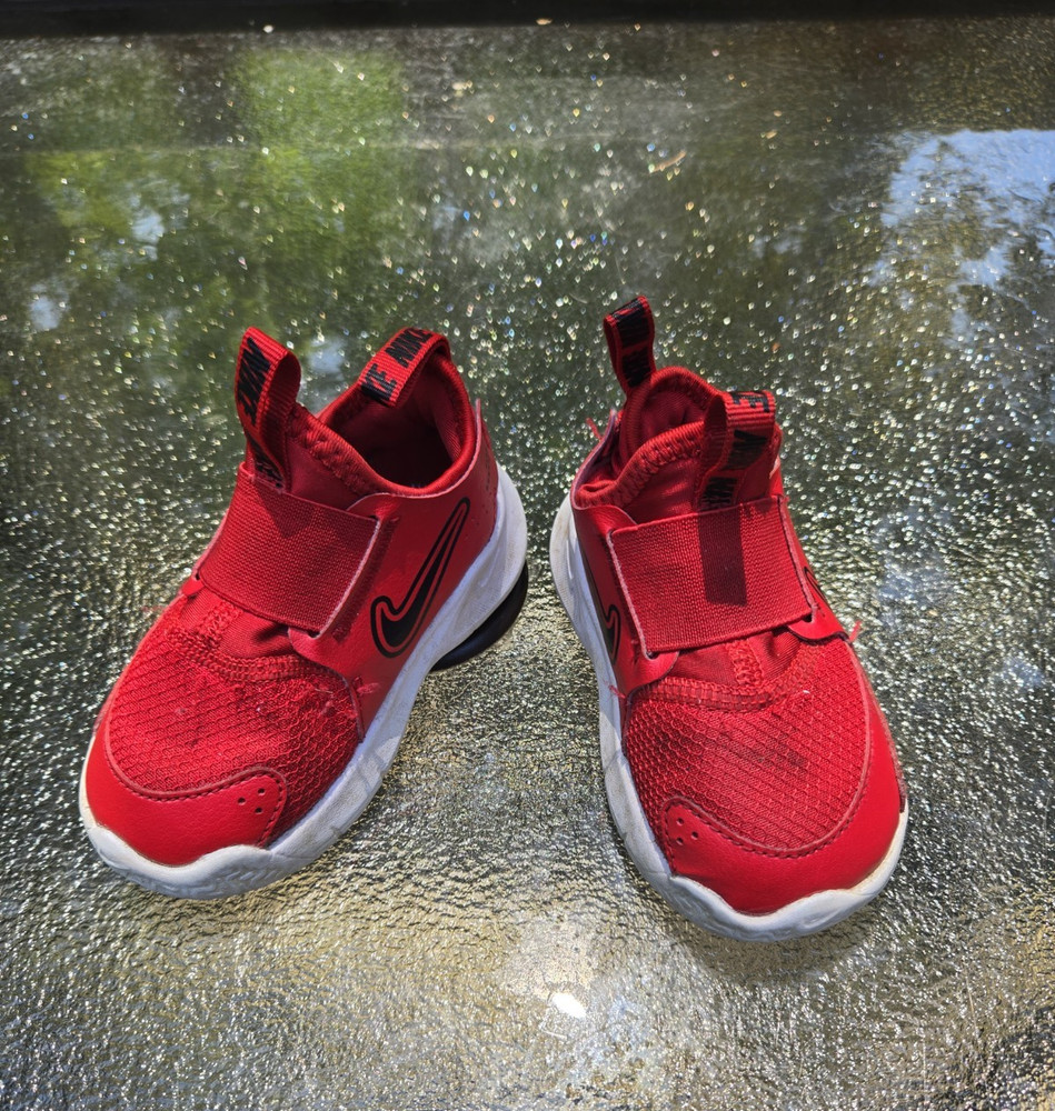 “Nike Flex Runner 3 (GS) Low University Red Size 5 1/2 Youth…”