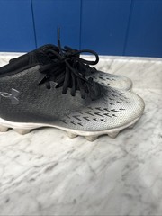 Under Armour Spotlight Cleats Youth Size 6Y Black White Molded Football Shoes