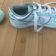Nike FZ3536-100 White Light Blue Low Top Leather Sneakers 2Y