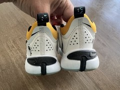 Nike Team Hustle D11 Low Doodles Size 12C – FJ7689-101