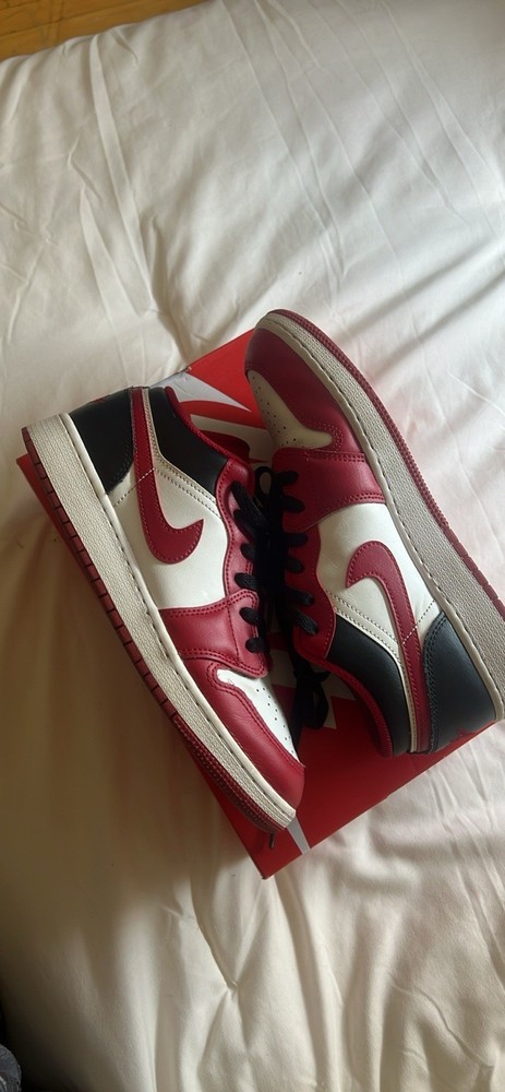 Jordan Air Jordan 1 High Top Leather Sneakers Red/Black/White 7Y 553560-163