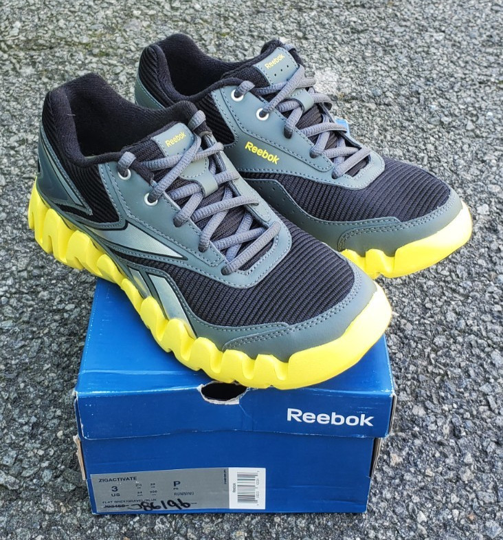 REEBOK Zigactivate black/sun rock/silver J86196 running gym exercise Youth 3