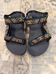 Teva Original Universal Sandal – Black Pink Yellow Blue Kids Sz 12 NEW