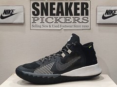 Nike Kyrie Flytrap V (GS) – DD0340 002 – Black / Cool Grey – 7Y / Womens: 8.5