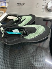 New 2-pack lot West Loop Kids Aqua Water Shoes Anti-Slip Green Beach S 13/1