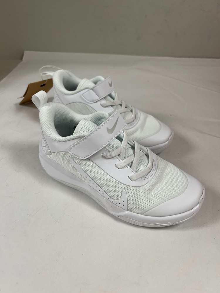 Pre-School Nike Omni Multi-Court White Pure Platinum SZ 13C DM9026-100