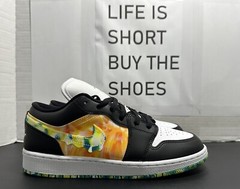 NIKE AIR JORDAN 1 LOW SE GS “DRIP” Black White Orange DJ6252 038 Size 7Y