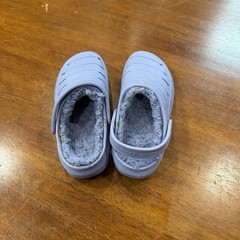 RUGGED SHARK Blue Sherpa Lined Back Ankle Strap Clogs Size 11 Kids