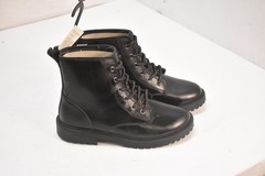 Cat & Jack Boots Kids Size 3 Black Combat Lace Up Glitter Ankle Lug Sole Winter