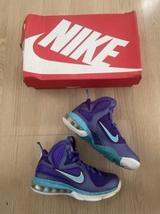 Nike LeBron 9 Summit Lake Hornets Size 4Y 472664 500 NEW