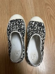 Native Jefferson Print Shoe Pigeon Grey/Shell White/Mist Camo Little Kids C12
