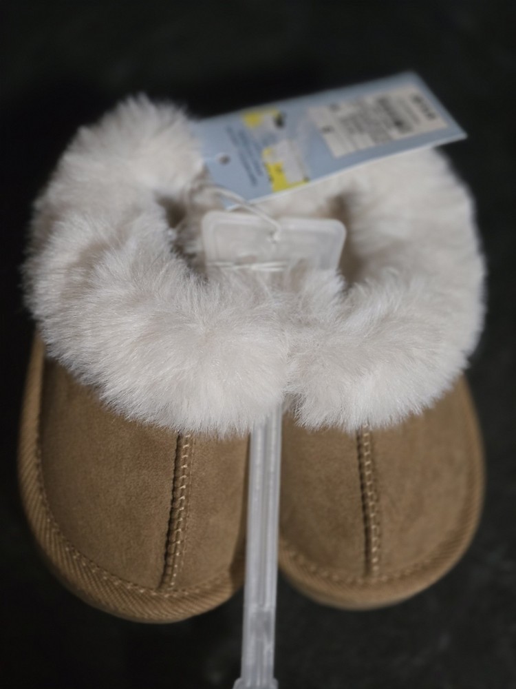 Cat & Jack Unisex Kids Size 5 Brown/White Faux Suede Faux Fur Slip-On Slipper