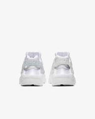 Nike Air Huarache Run Unisex Triple White Sneaker 654275 110 SIZE 5Y / 6.5 WOMEN