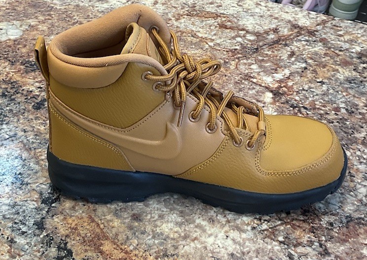 Nike Manoa LTR Mid Wheat Boots Tan Size 6.5Y BQ5372-700