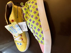 Nickelodeon Spongebob & Patrick High top shoes NEW size 5 MSRP $59.99