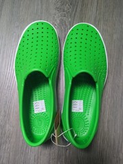 Native Miles Big Kids Size J5 Grasshopper Green/Shell White New