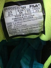Fila Ray Tracer Apex Kid’s Size 2 1/2 Shoes Laces Are Flawed
