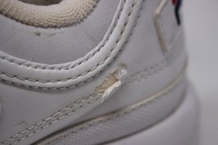 FILA Disruptor 2 Kids Size 7 White Chunky Platform Athletic Sneakers FW02945-111