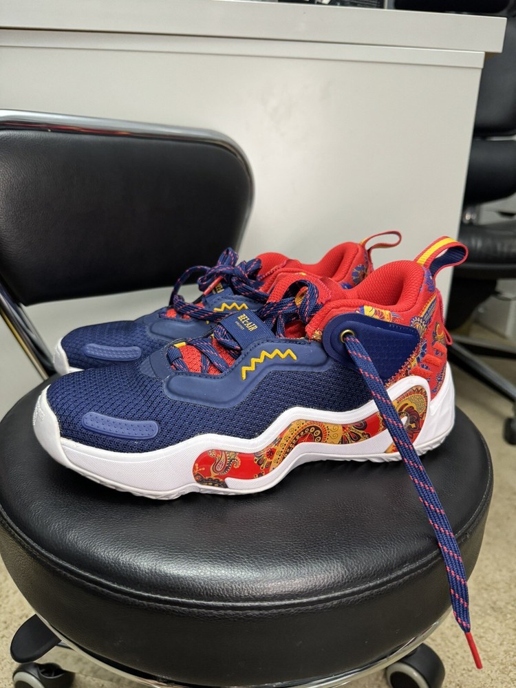 Adidas Donovan Mitchell 45 Issue # 3 Bel-Air Athletics Size 5.5 Y