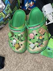 Minecraft Crocs J5, T-shirts, Hat, & Backpack W/Lunchbox Lot