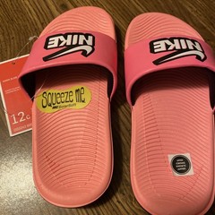 Nike Kawa (GS/PS) Little Kids‘ Slides, 12C, Sunset Pulse-White DD3242-600