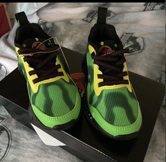 Reebok limited edition Zig Dynamic Kids Sizes