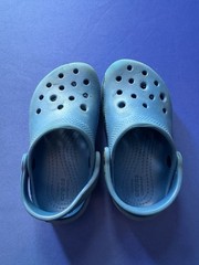 Crocs Blue Classic Clog Sandals little kid US 9 Slip-On Rubber Upper Logo