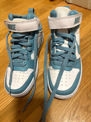 Nike Court Borough Mid 2 Mid Top Sneaker White/Blue 3.5Y Hook & Loop