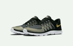 839564-081 New in Box Nike Free Trainer 5.0 BG NFL Super Bowl 50 Youth Shoe 6.5Y