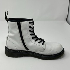 Dr Doc Martens Junior Pascal 1460 J Size 5 White Patent Leather Combat Lace Up