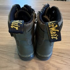 Dr. Martens Combs Tech Unisex Kids Combat Boots Green Leather Lace-Up US 2