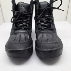 Nike Boots Black Woodside 2 High Ankle Athletic Outdoor Shoes Size 5 Youth